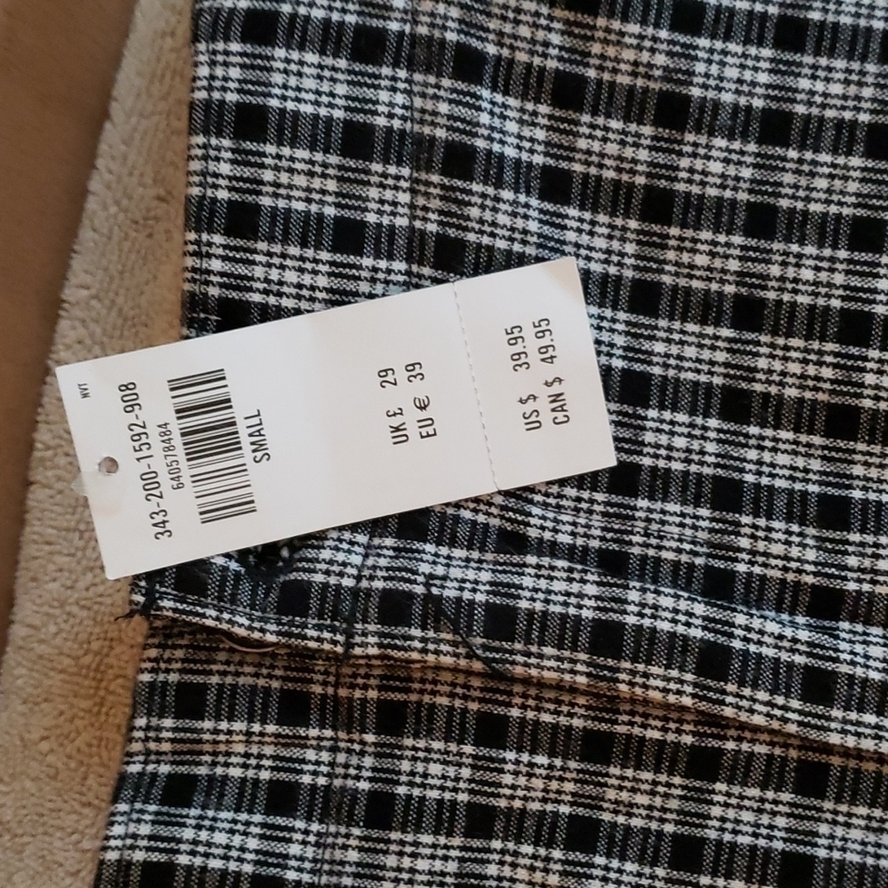 𝅺hollister Mini Skirt - Picture 3 of 4